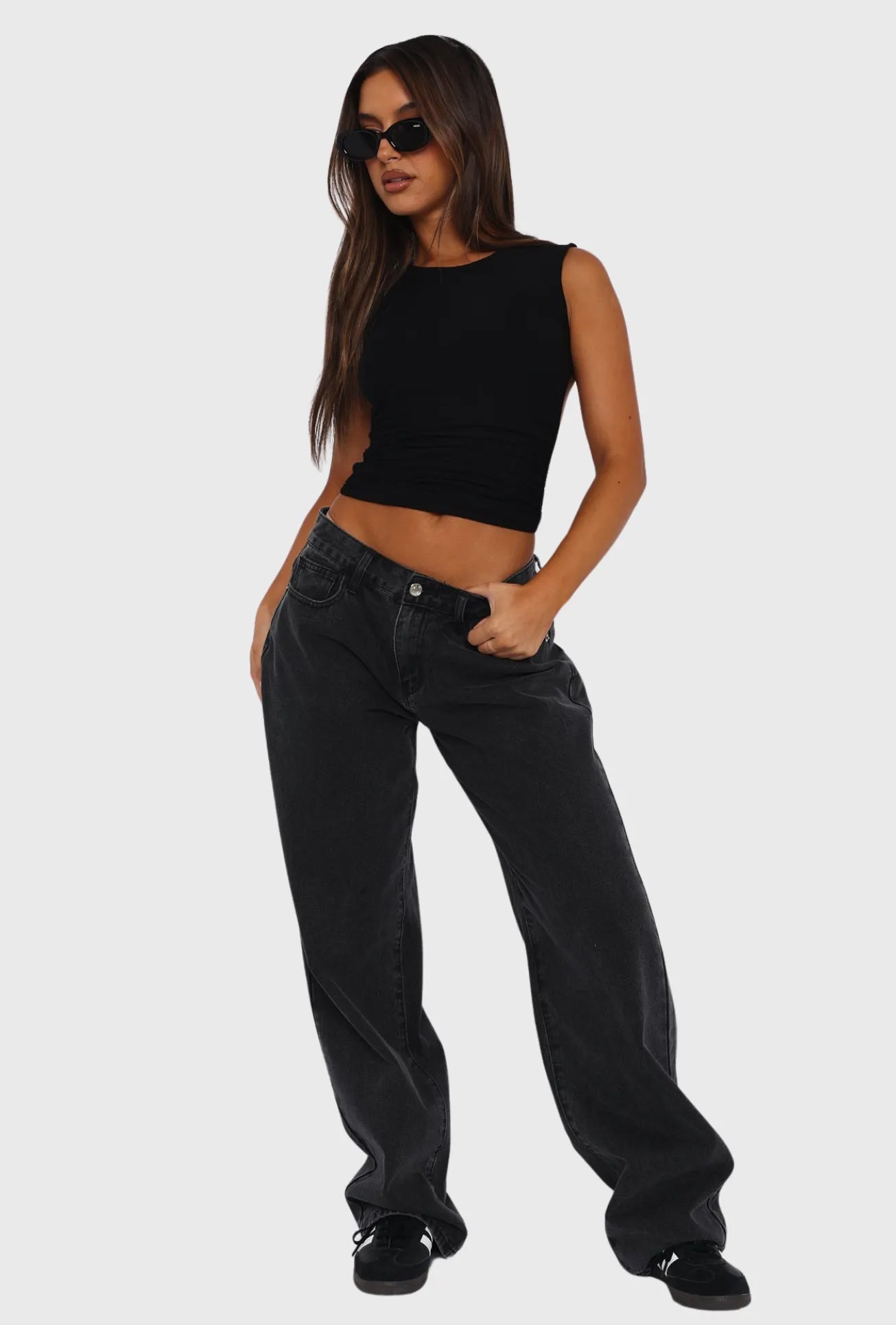 Calça Jeans Reta Lavagem Preto Ácido