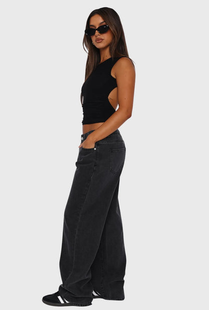 Calça Jeans Reta Lavagem Preto Ácido