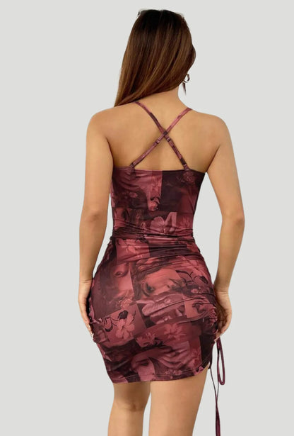 Vestido Bodycon Com Gola Drapeada Estampa Gráfica